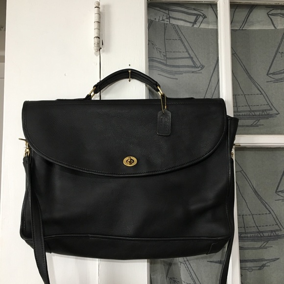 Chloe Handbags - Vintage Chloe leather crossbody messenger bag
